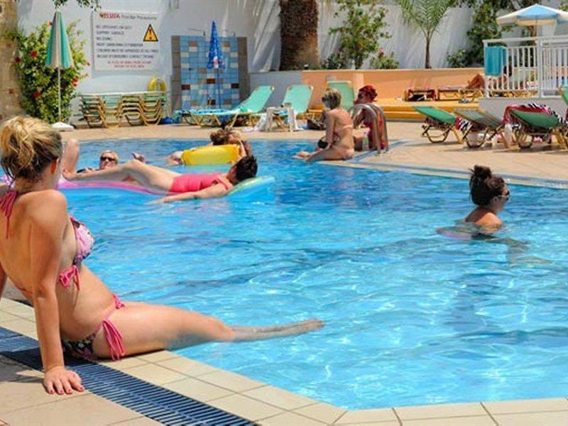 Melissa Apartments, Studios & Suites Малиа Экстерьер фото